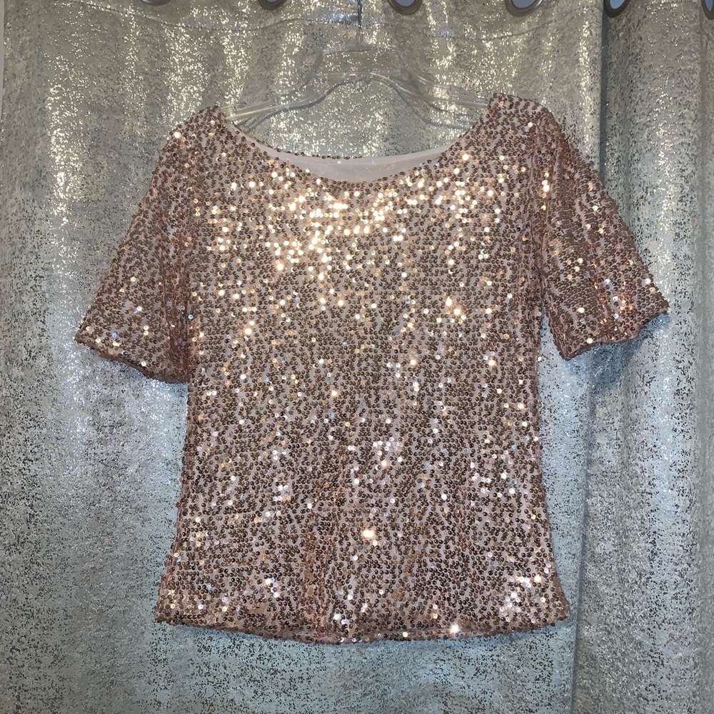 Sequin short sleeved top